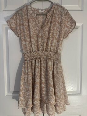 Sienna Sky Beige Floral Mini Dress